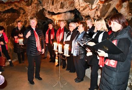 Koncert pěveckého sboru Radost v Jeskyni na Špičáku, 7. 10. 2023